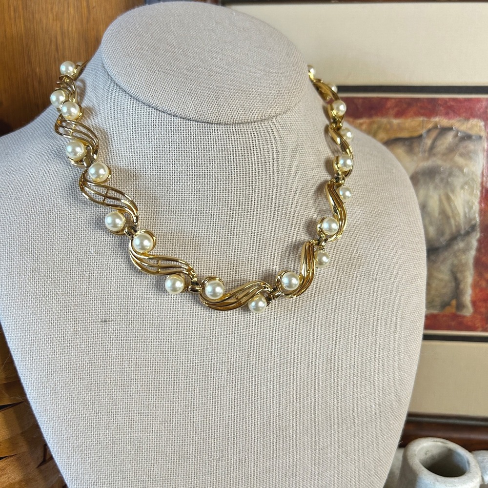 Vintage‎ 1980's Napier Art Deco Pearl & Gold Necklace